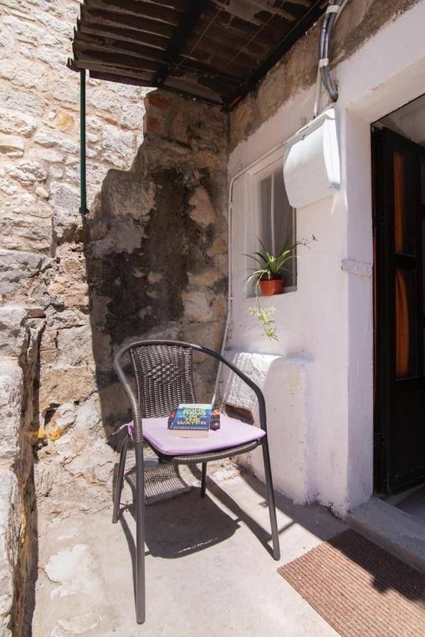 Central Apartment Rose In Hearth Of Split Exterior photo