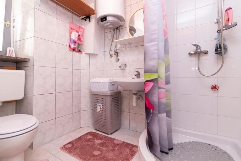 Central Apartment Rose In Hearth Of Split Exterior photo